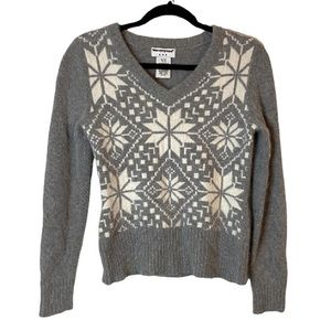 Covington Women’s Grey White Snowflake Wool Blend V-Neck Sweater Size Small